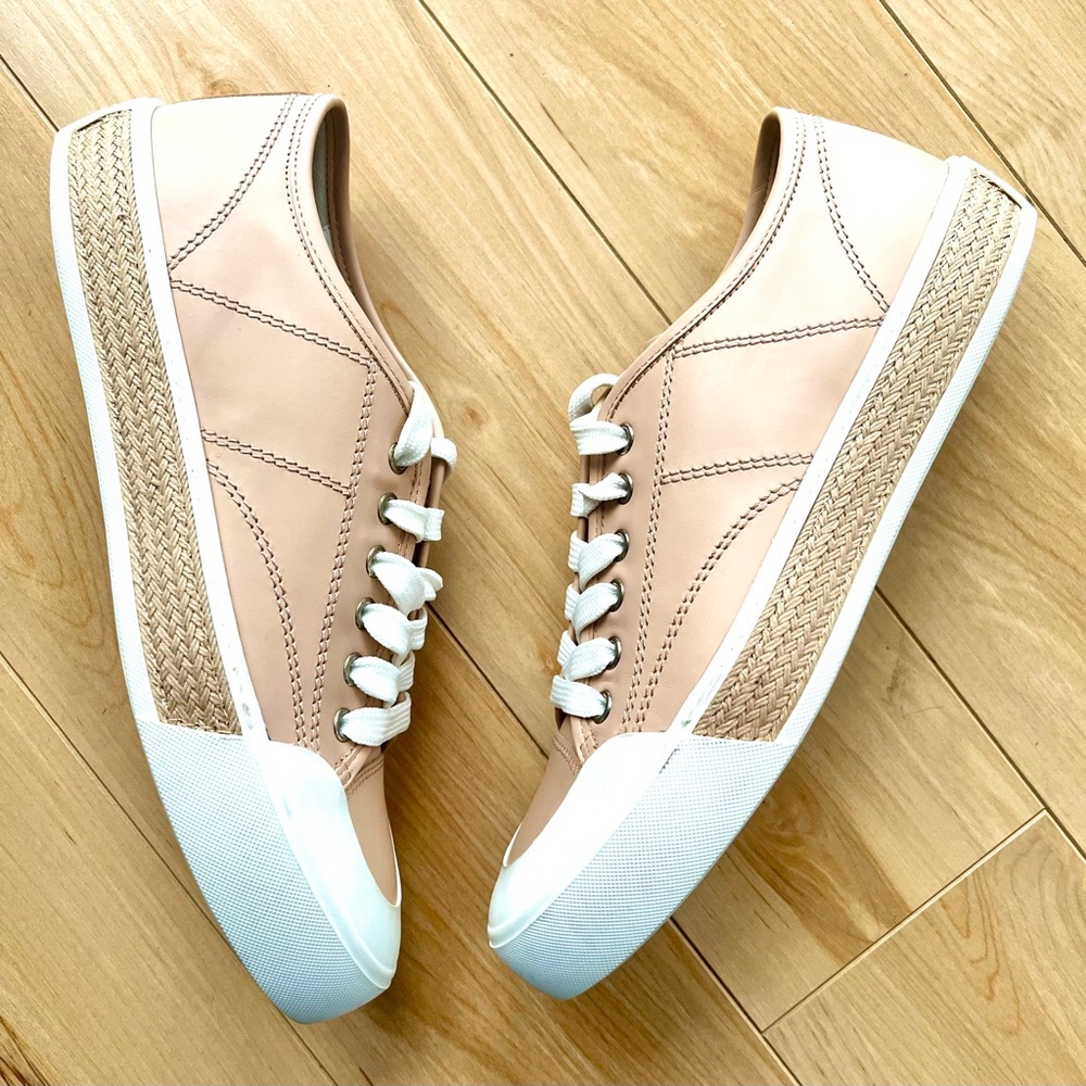 TOD’S new